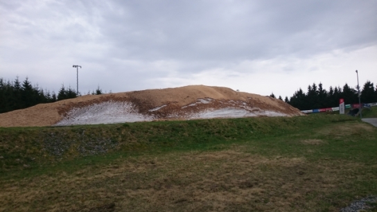 Schneedepot Sparkassen Arena 20180428