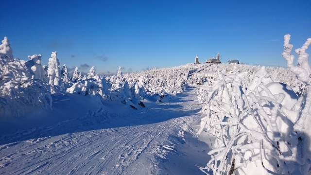 Blick vom Kleinen zum Großen Fichtelberg 20160121