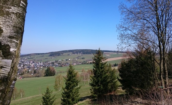 Bild wolkenloses Crottendorf 20190419