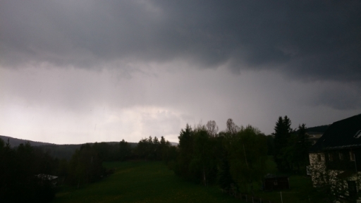 Bild1 gewittrige Schauer 20190525