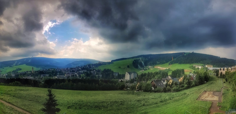 Bild1 Wolken um Othal 20190606